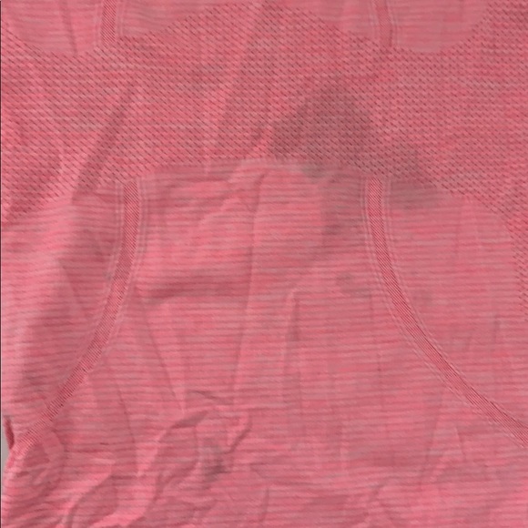 pink lululemon top - Picture 2 of 5